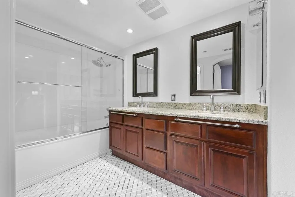 301 W G St, San Diego, CA 92101