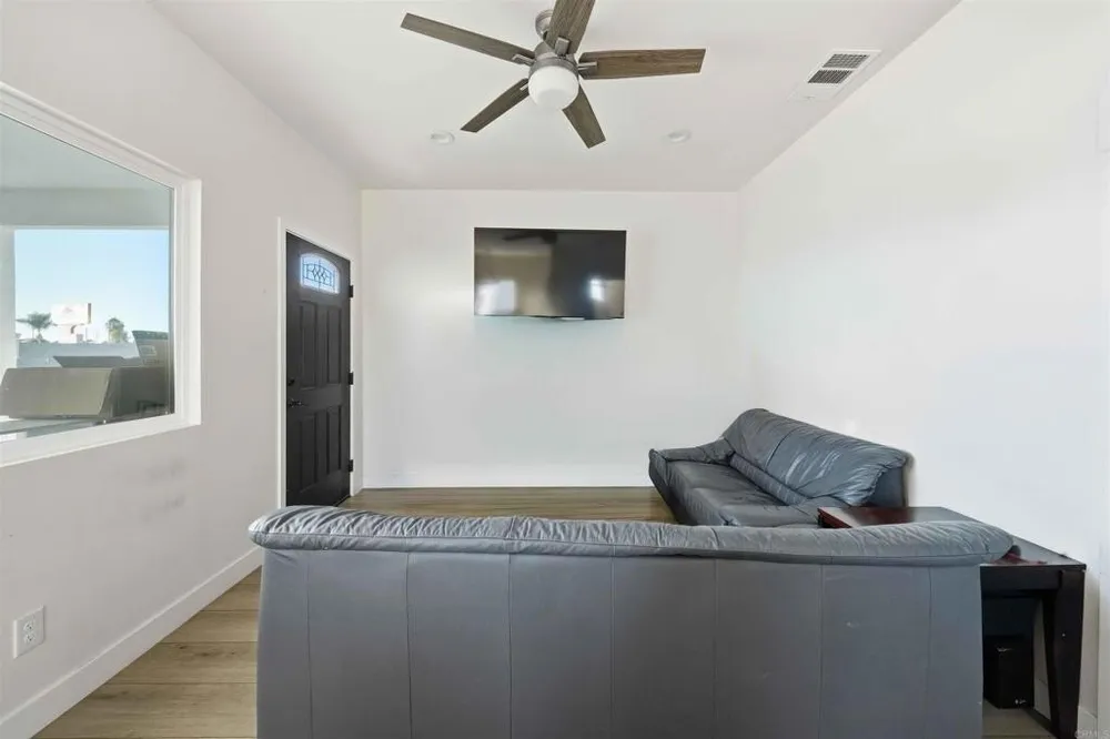 586 Roosevelt St, Chula Vista, CA 91910