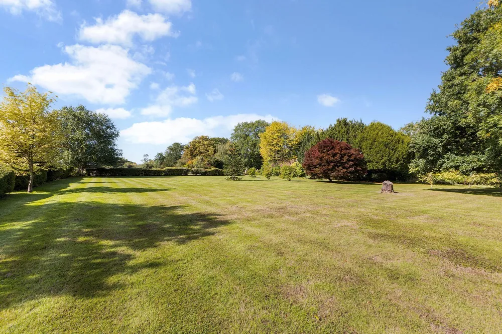 Aldenham Road, Elstree, WD6