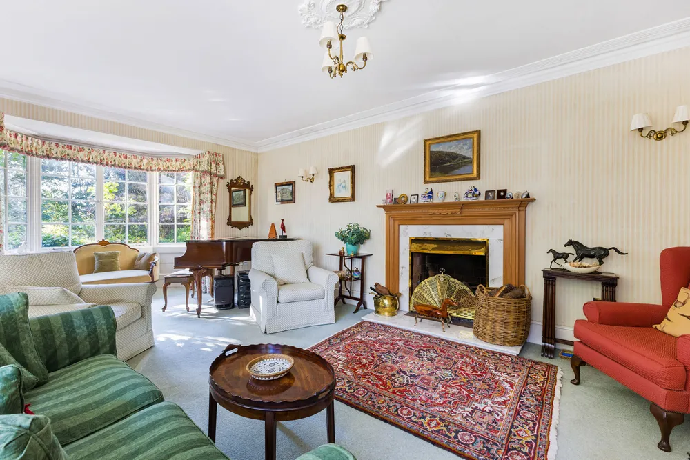 Aldenham Road, Elstree, WD6