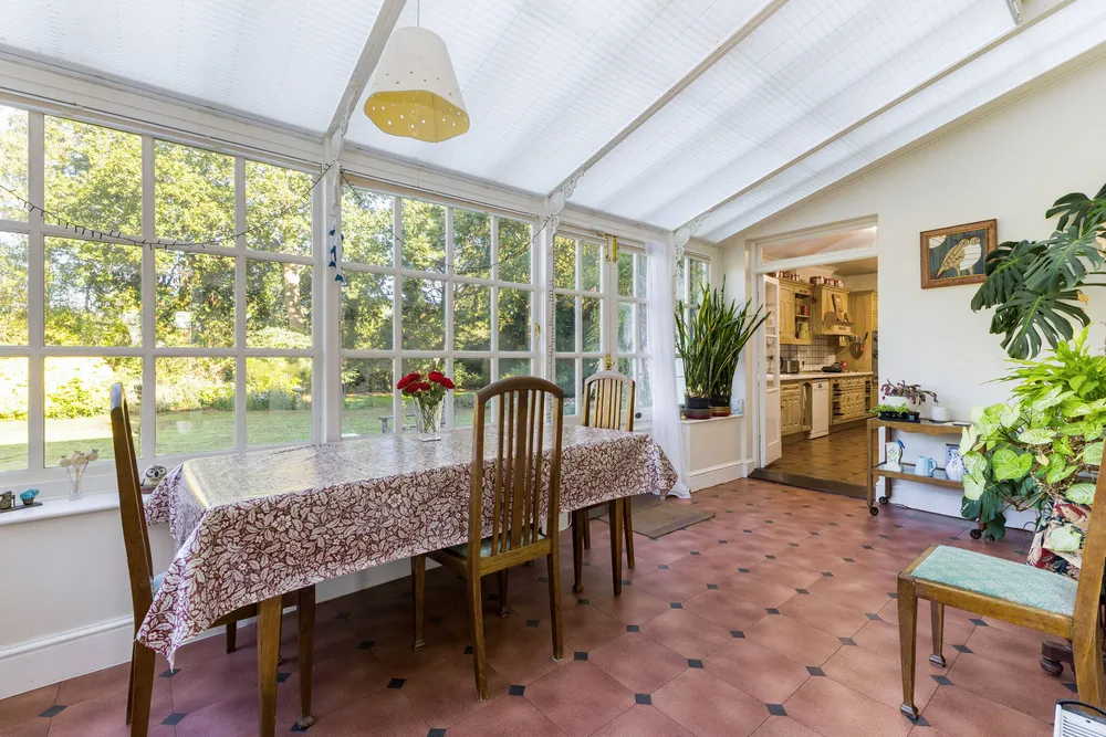Aldenham Road, Elstree, WD6