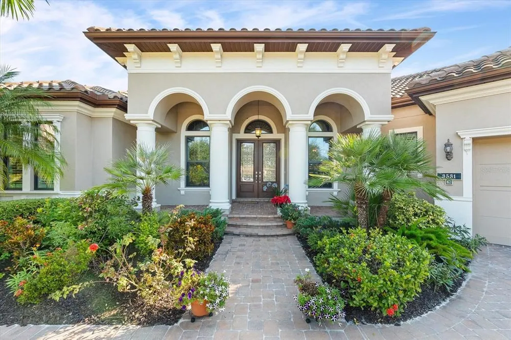 3531 Founders Club Dr, Sarasota, FL 34240-1434