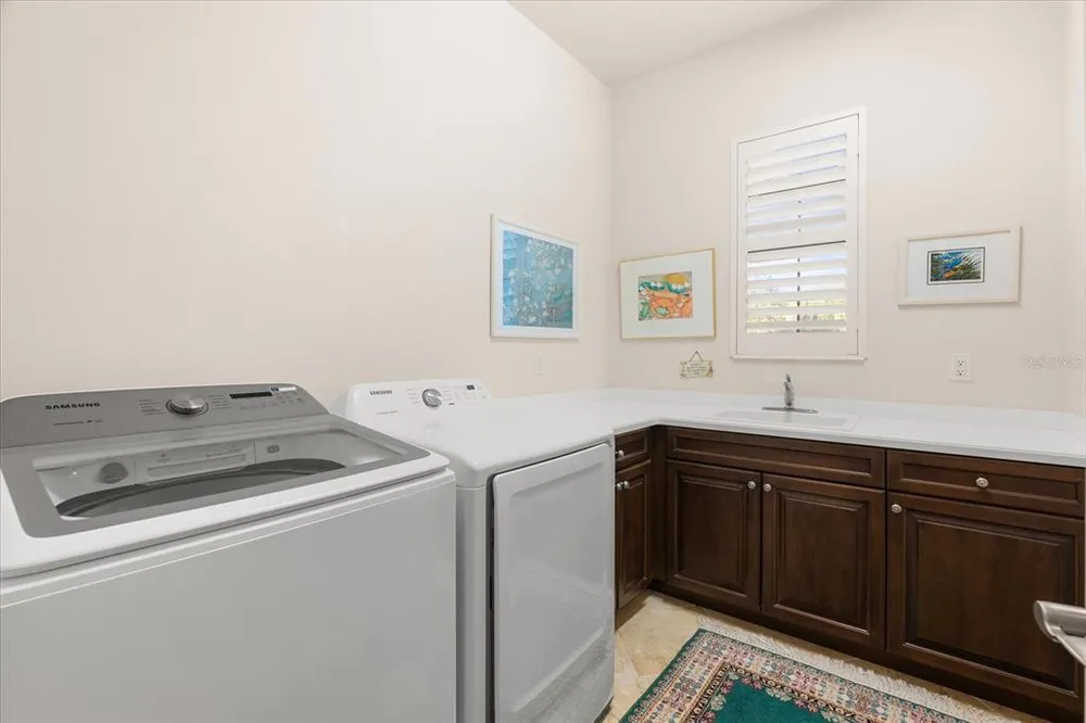 3531 Founders Club Dr, Sarasota, FL 34240-1434