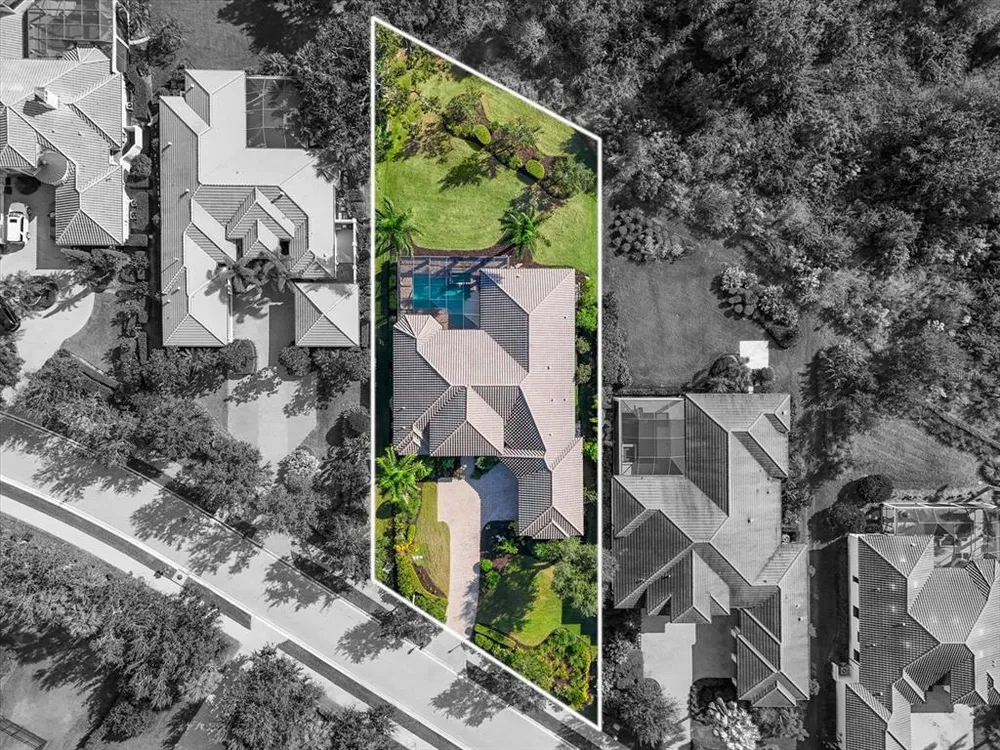 3531 Founders Club Dr, Sarasota, FL 34240-1434