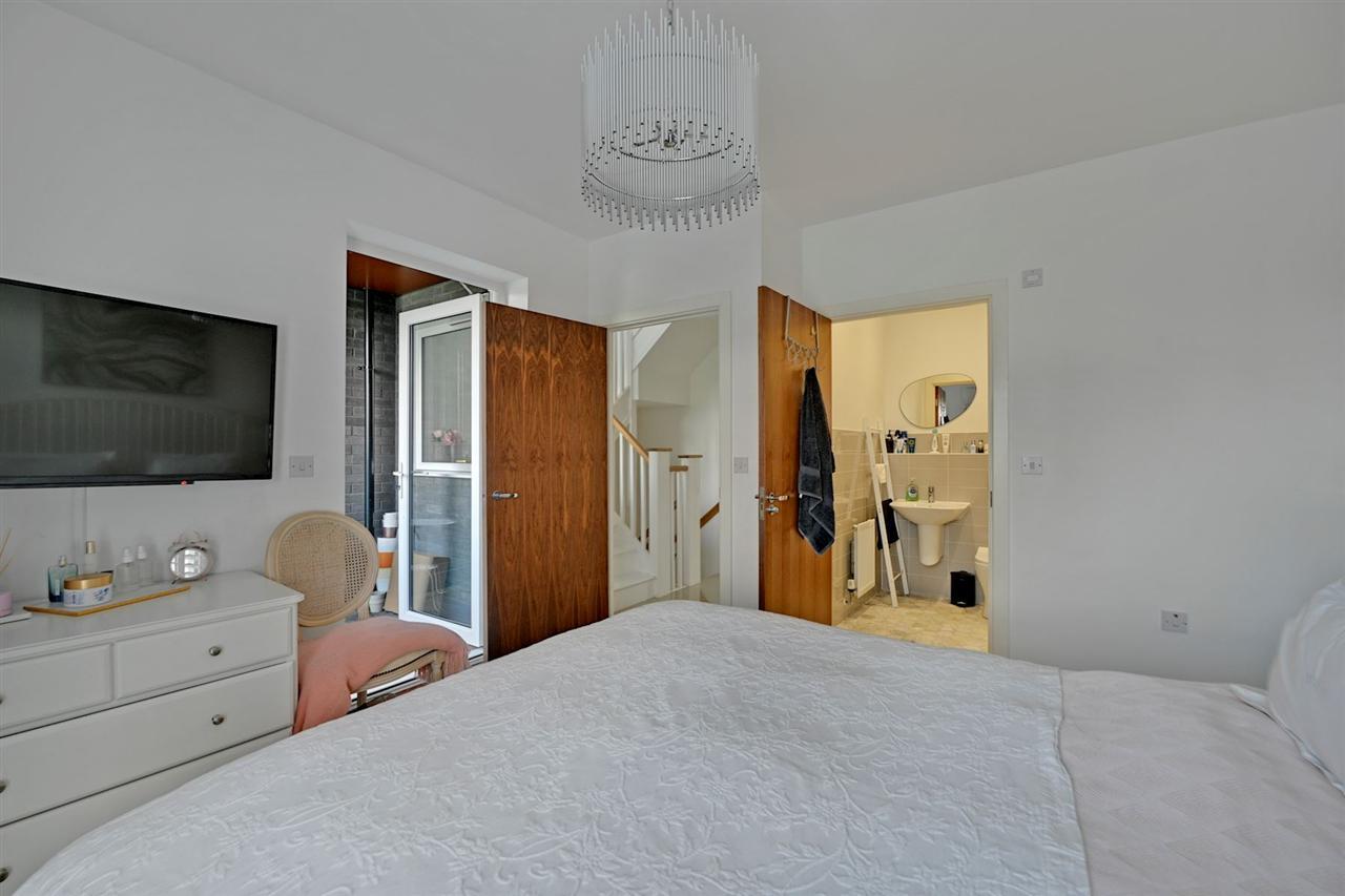 Minter Road, Barking, Essex Image 9