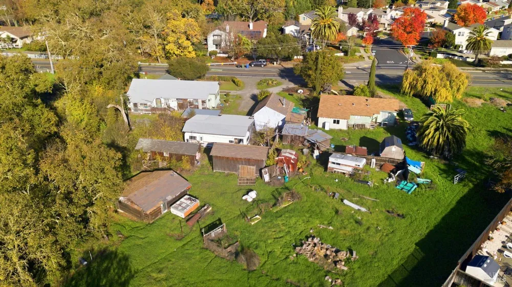 6283 Old Redwood Hwy, Santa Rosa, CA 95403