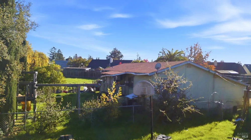 6283 Old Redwood Hwy, Santa Rosa, CA 95403