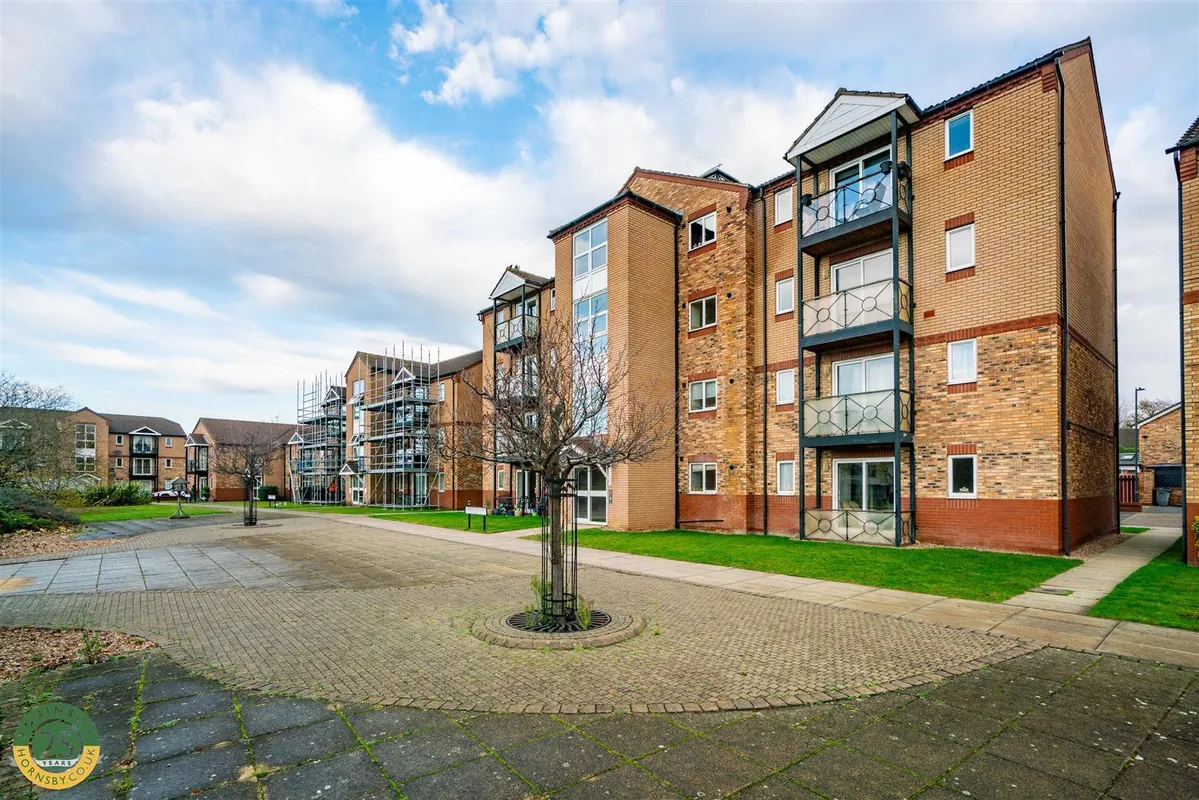 Lakeside Boulevard, Doncaster
