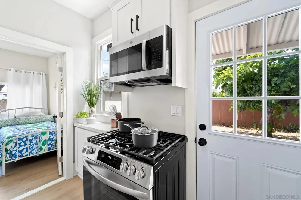 2174 Logan Ave, San Diego, CA 92113