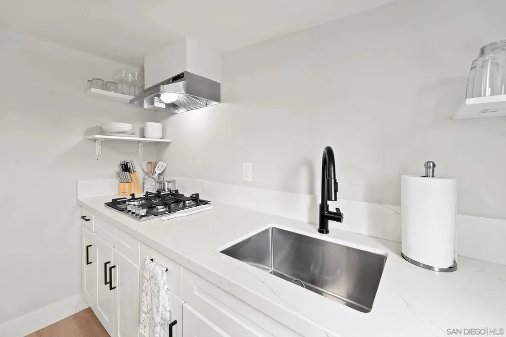2174 Logan Ave, San Diego, CA 92113