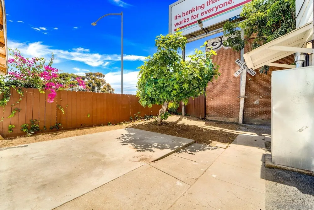 2174 Logan Ave, San Diego, CA 92113