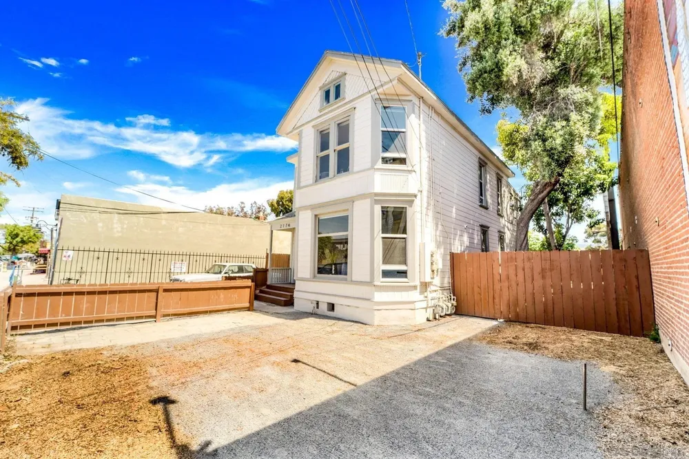 2174 Logan Ave, San Diego, CA 92113