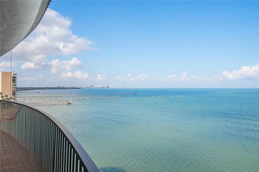 4500 Ocean Dr, Corpus Christi, TX 78412