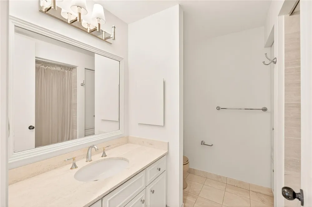 4500 Ocean Dr, Corpus Christi, TX 78412
