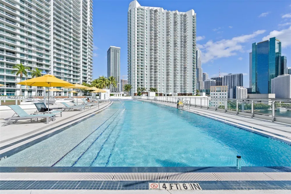 350 S Miami Ave, Miami, FL 33130