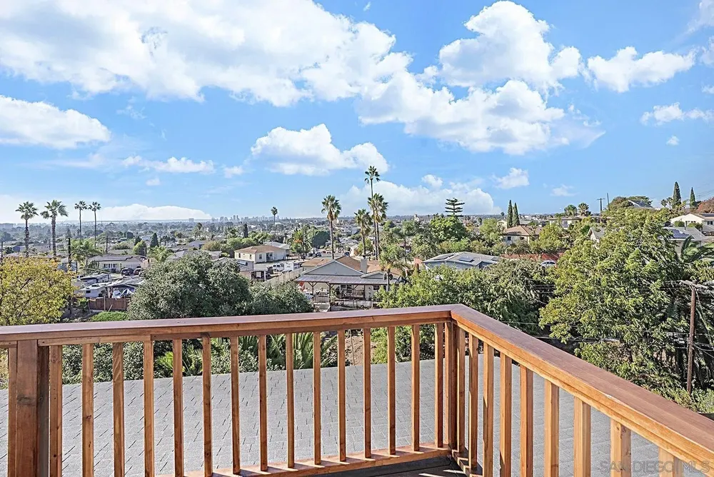 5528 San Onofre Terrace, San Diego, CA 92114
