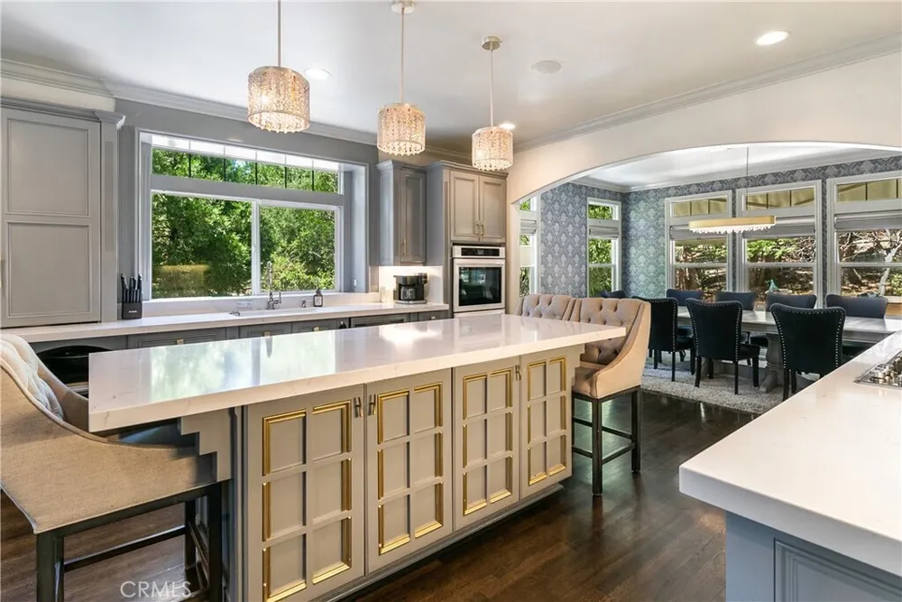 26125 Augusta Dr, Lake Arrowhead, CA 92352