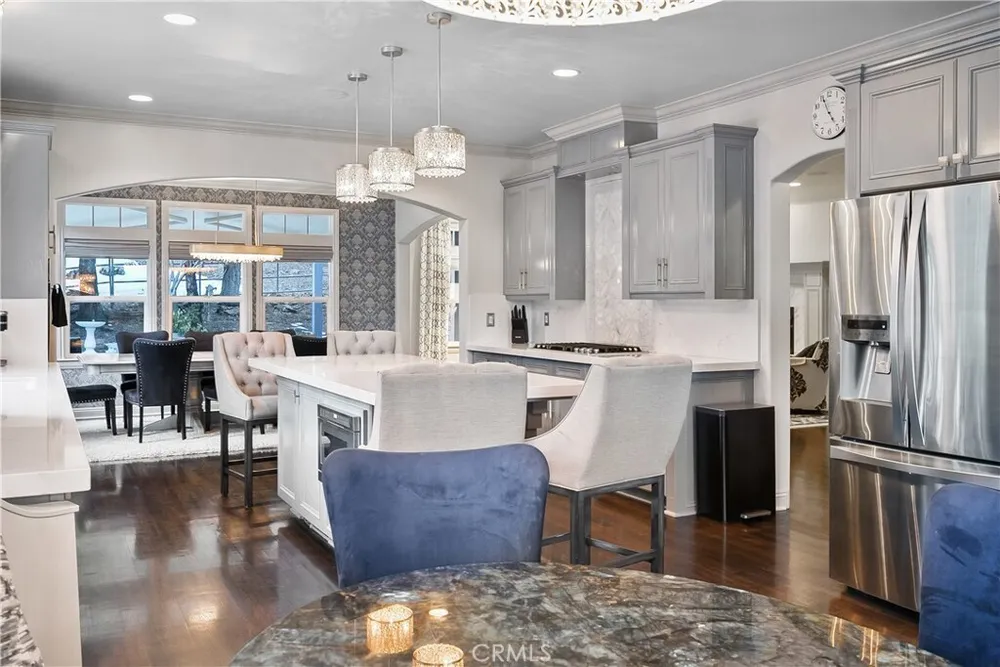 26125 Augusta Dr, Lake Arrowhead, CA 92352