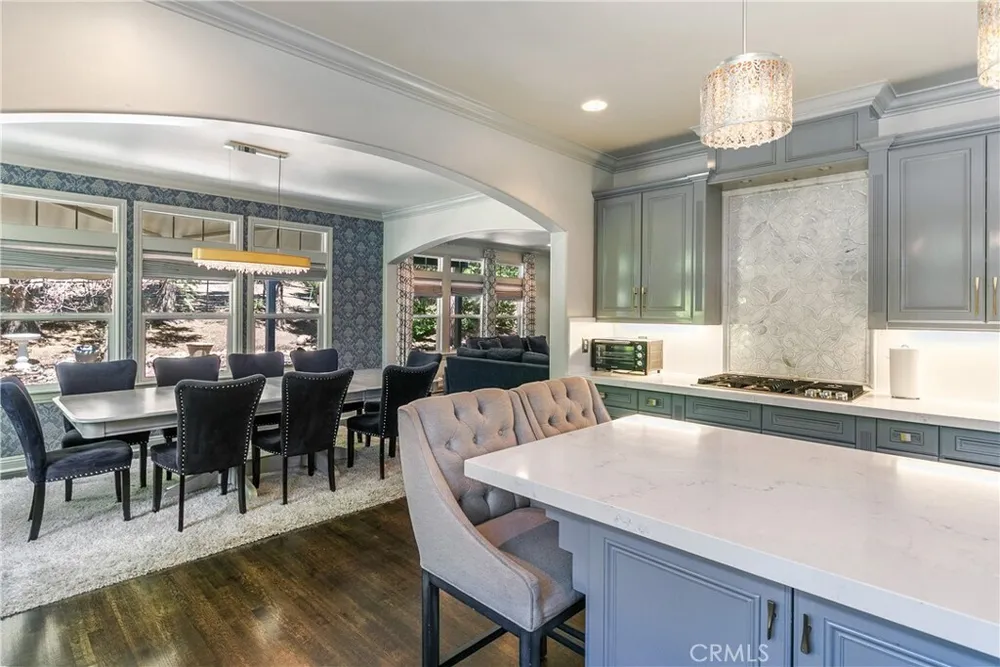 26125 Augusta Dr, Lake Arrowhead, CA 92352