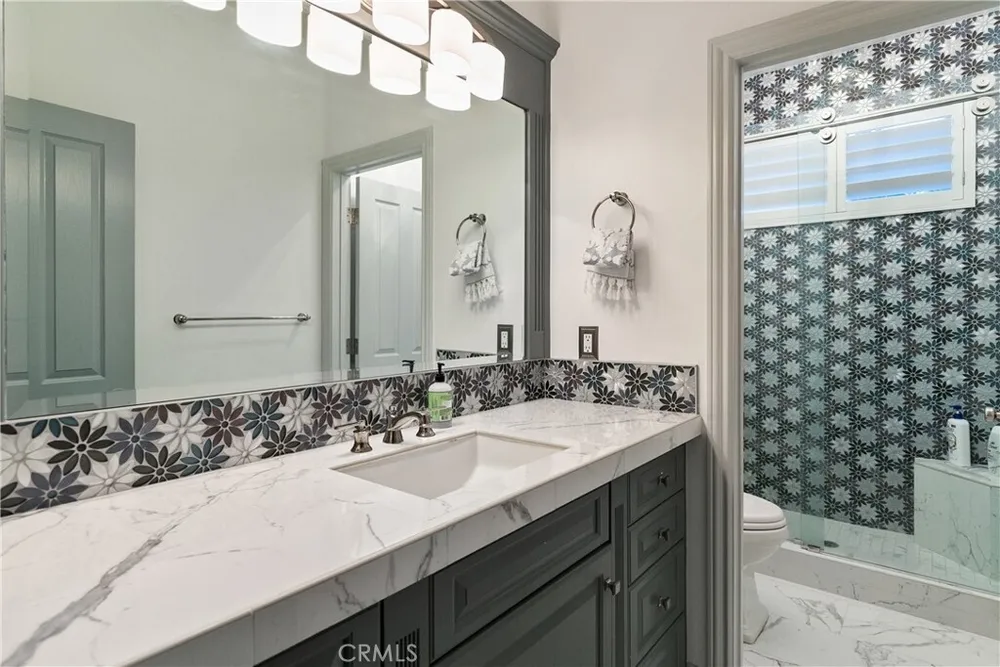 26125 Augusta Dr, Lake Arrowhead, CA 92352
