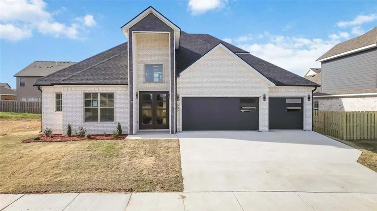500 Apollo Dr, Centerton, AR 72719