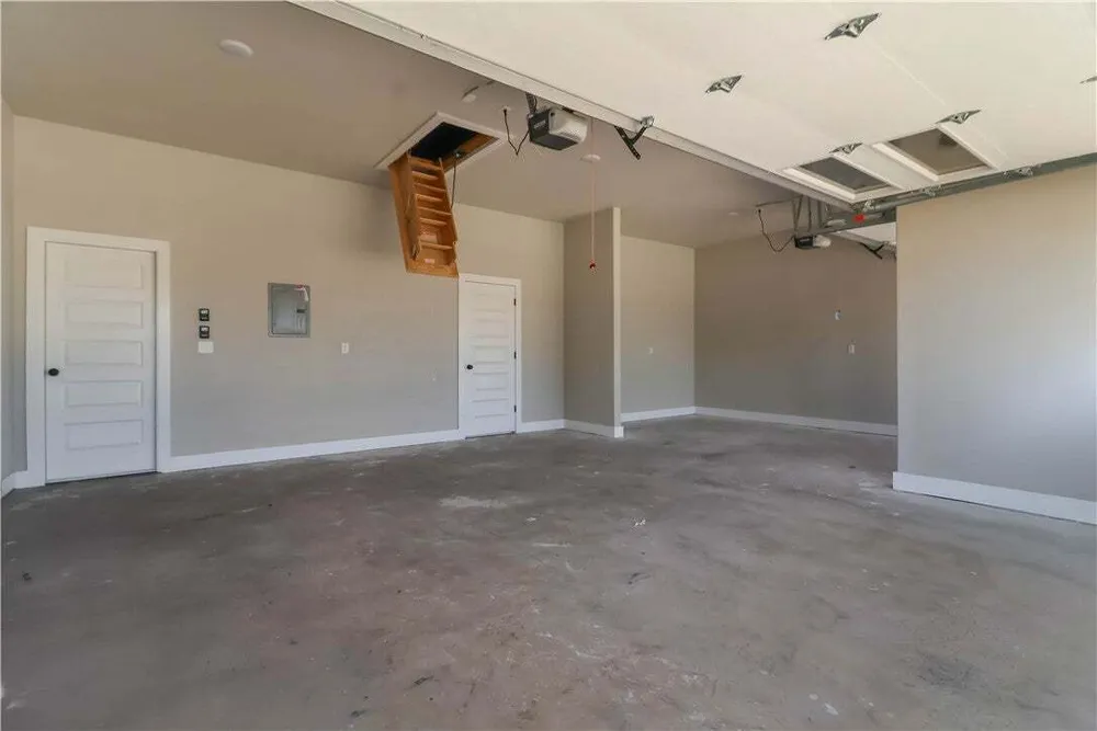 500 Apollo Dr, Centerton, AR 72719