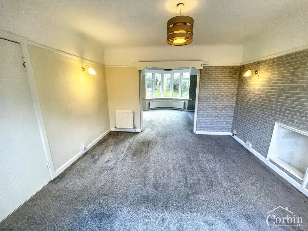 Hyde Road, Bournemouth, BH10 5