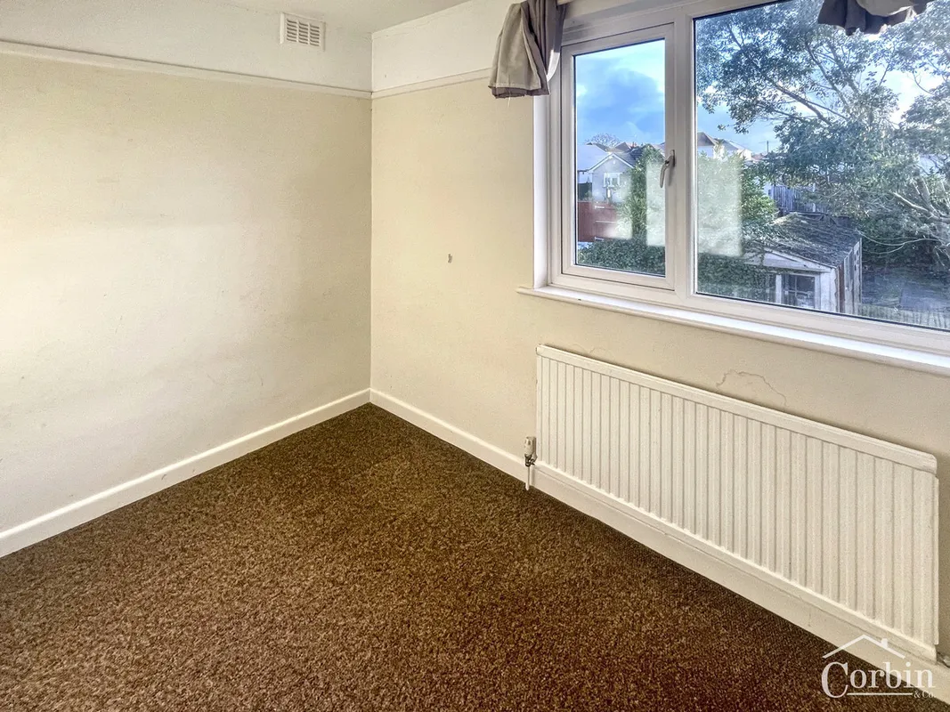 Hyde Road, Bournemouth, BH10 5