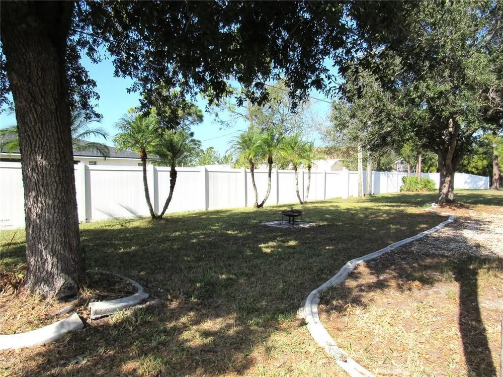 191 Allworthy St, Port Charlotte, FL 33954