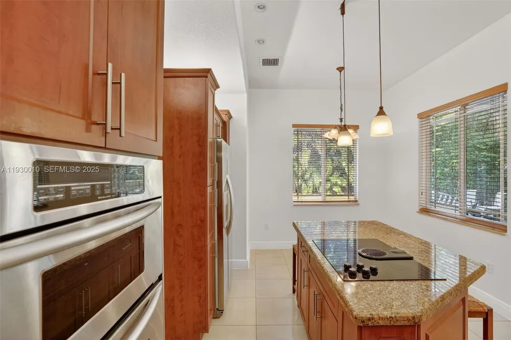 2913 SW 13th St, Miami, FL 33145