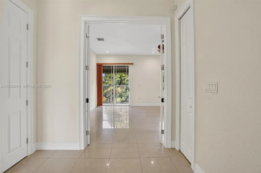 2913 SW 13th St, Miami, FL 33145