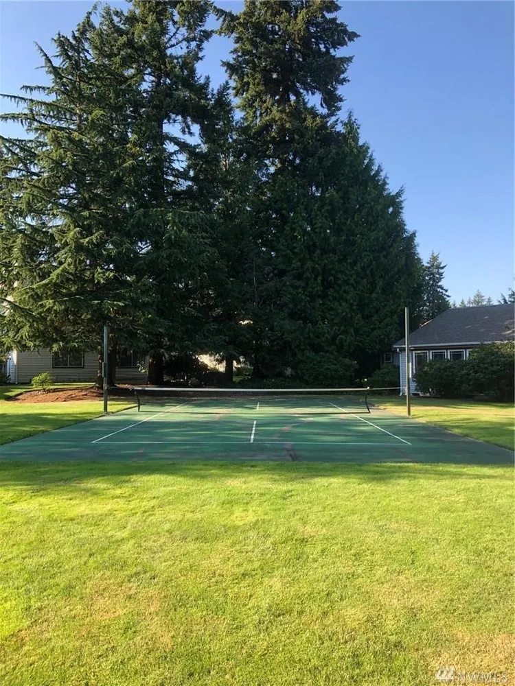 246 S 328th Ln, Federal Way, WA 98003