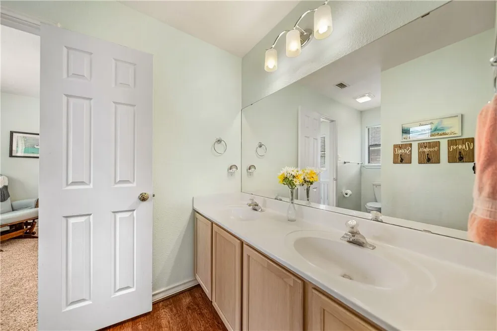 4442 Lake Superior Dr, Corpus Christi, TX 78413