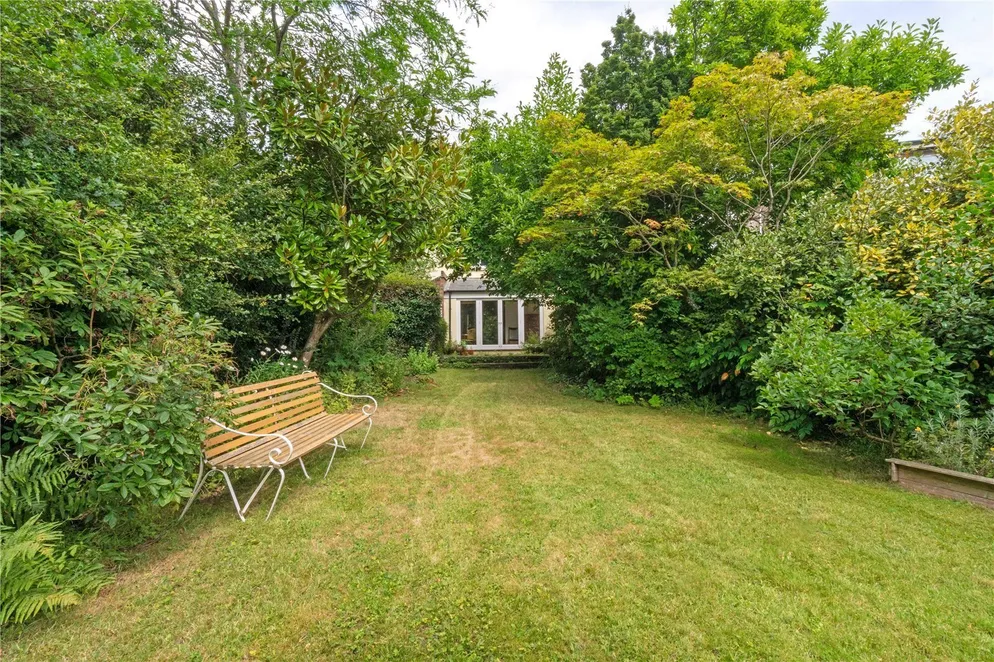 Property carousel item 21