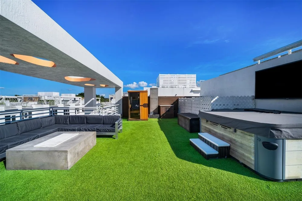 455 NE 39th St, Miami, FL 33137