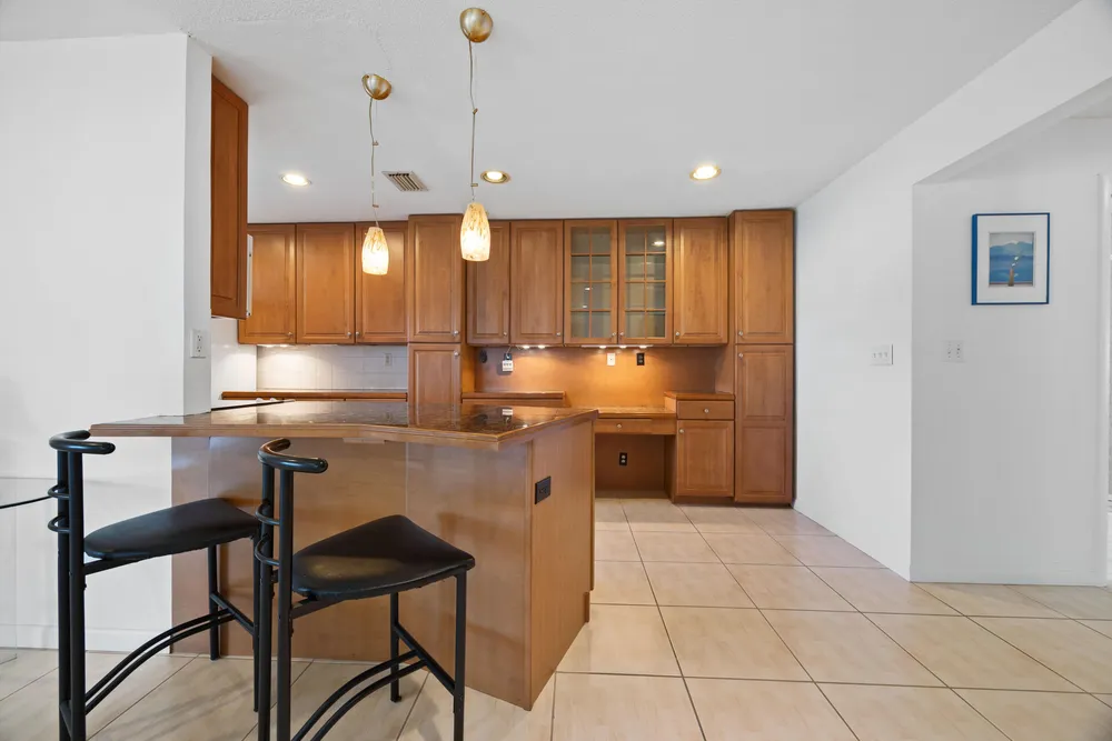 275 High Point Ct, Boynton Beach, FL 33435-6644
