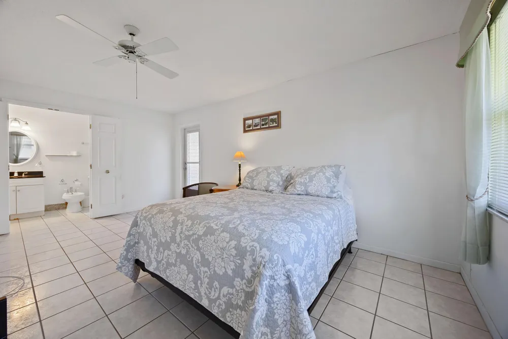 275 High Point Ct, Boynton Beach, FL 33435-6644