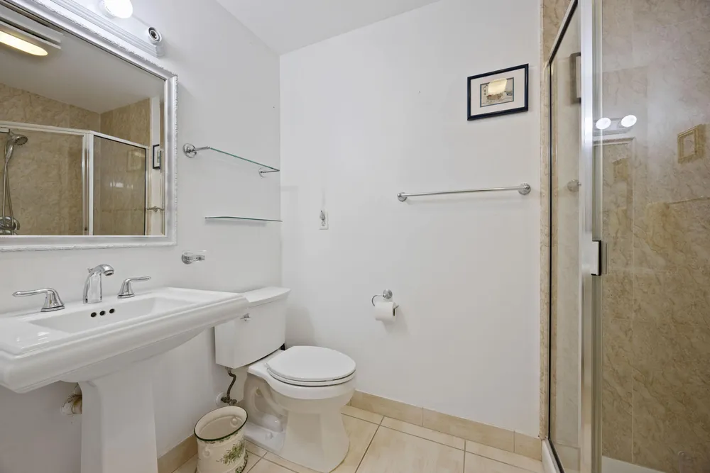 275 High Point Ct, Boynton Beach, FL 33435-6644