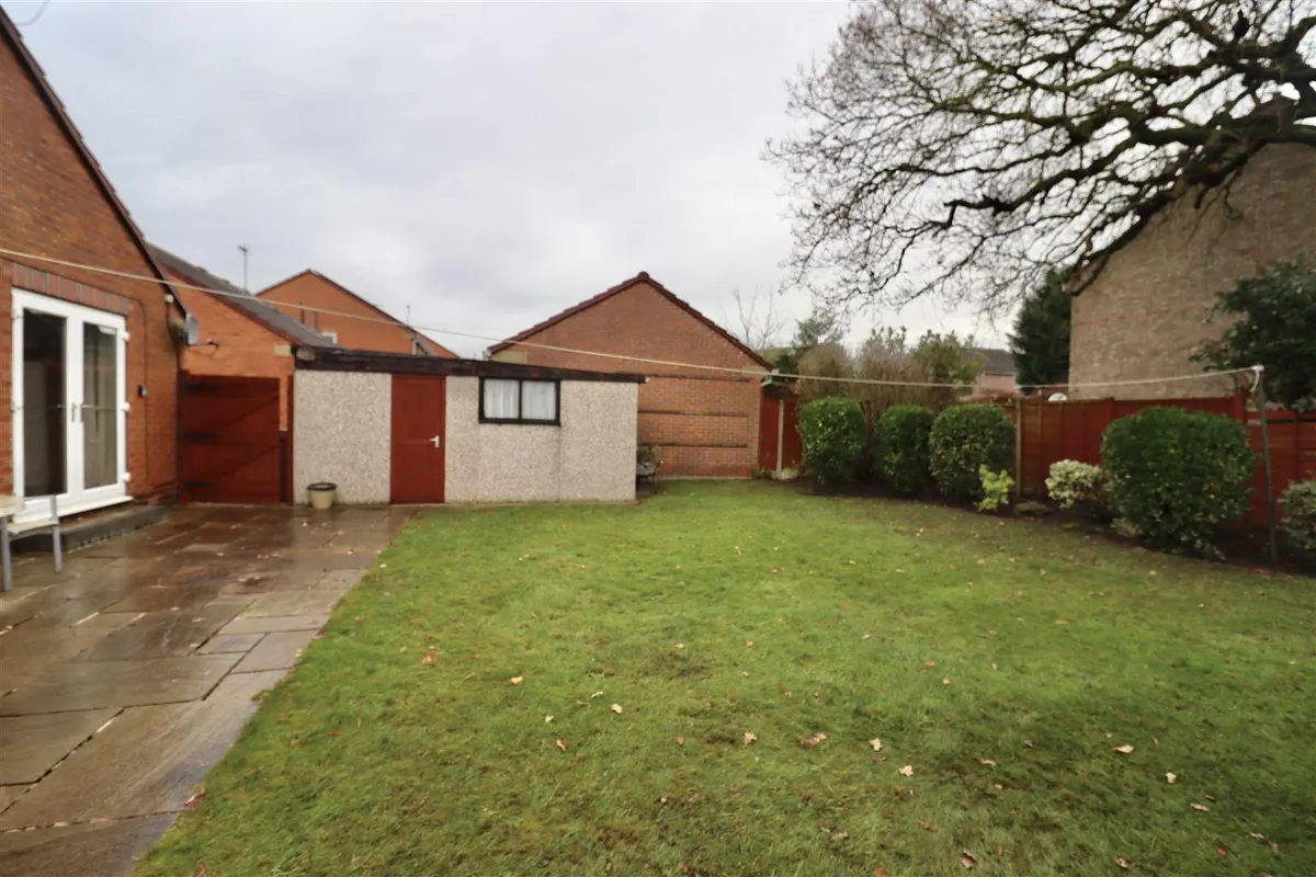 Oak Drive, Newport, Brough