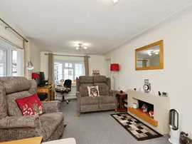 Newcastle Avenue, Worksop thumb 3