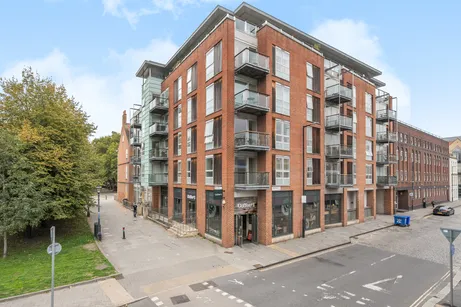 Queen Square Apartments, Bristol, BS1