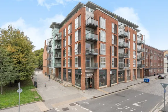Queen Square Apartments, Bristol, BS1