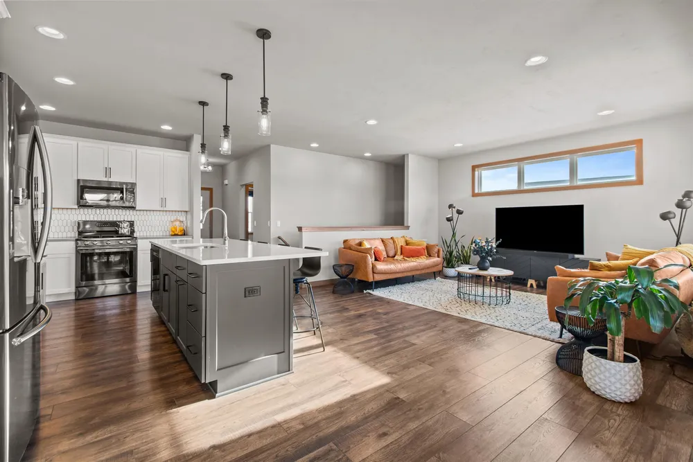 4647 N Cherryvale Ave, Appleton, WI 54913