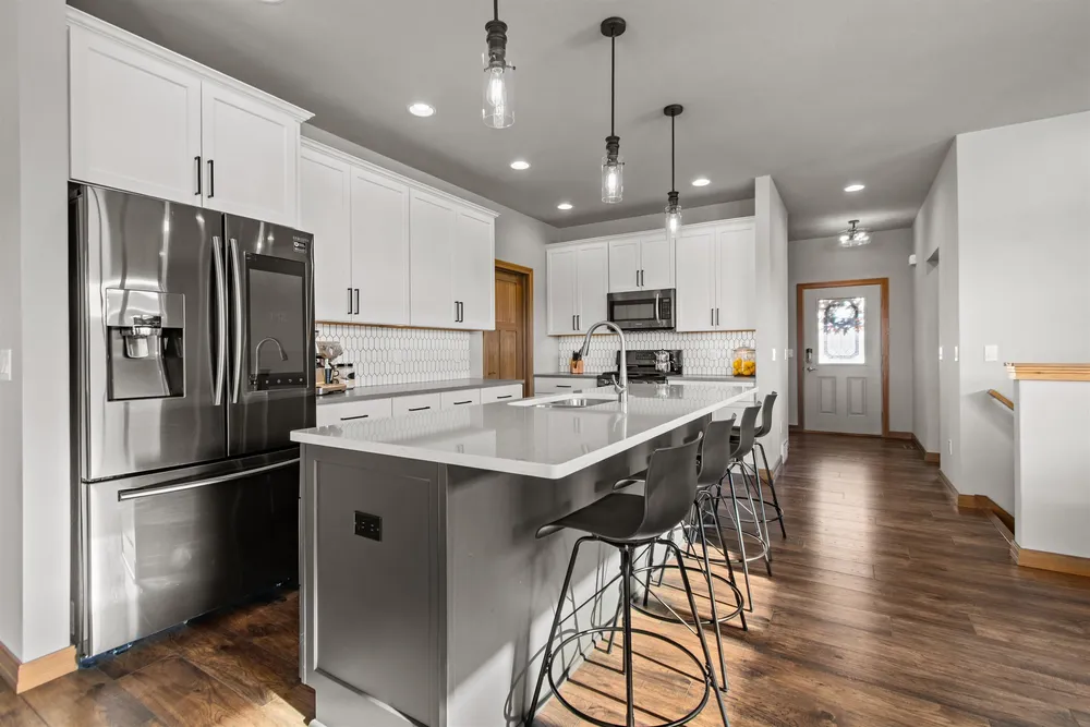 4647 N Cherryvale Ave, Appleton, WI 54913