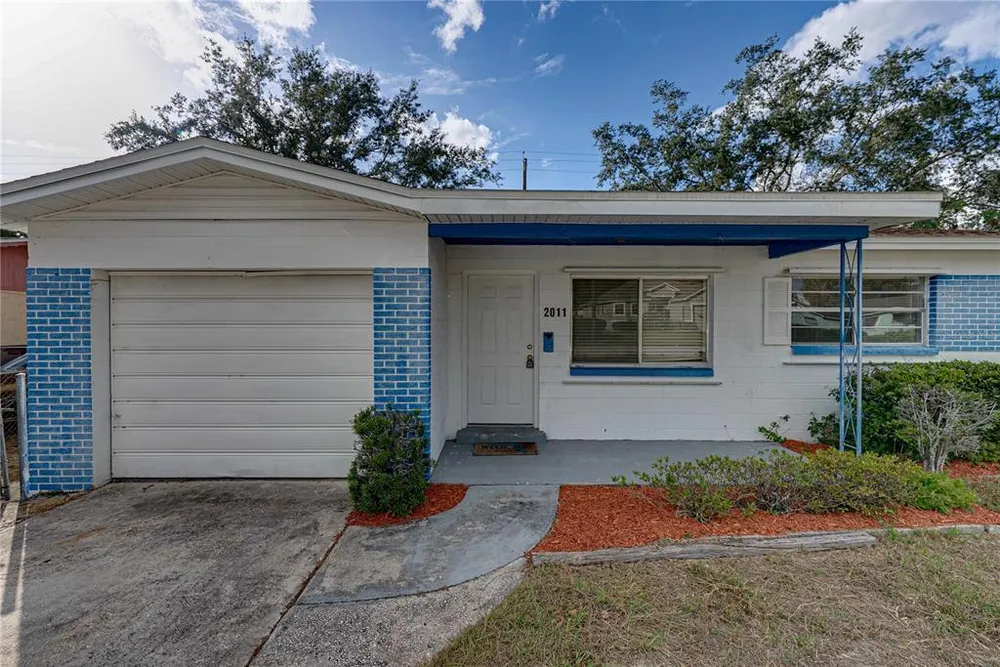 2011 9th St NE, Winter Haven, FL 33881