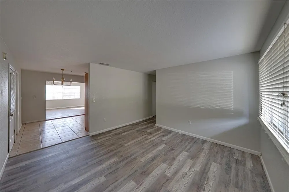 2011 9th St NE, Winter Haven, FL 33881