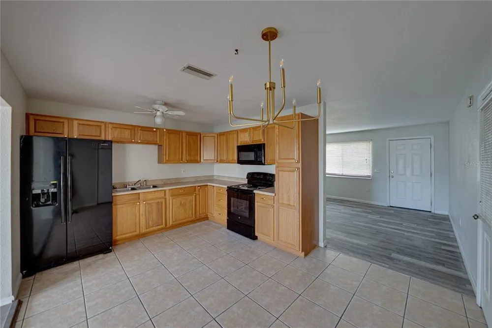 2011 9th St NE, Winter Haven, FL 33881