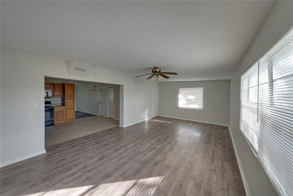 2011 9th St NE, Winter Haven, FL 33881