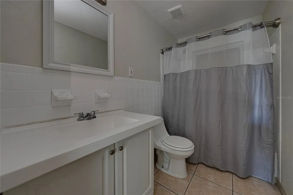 2011 9th St NE, Winter Haven, FL 33881