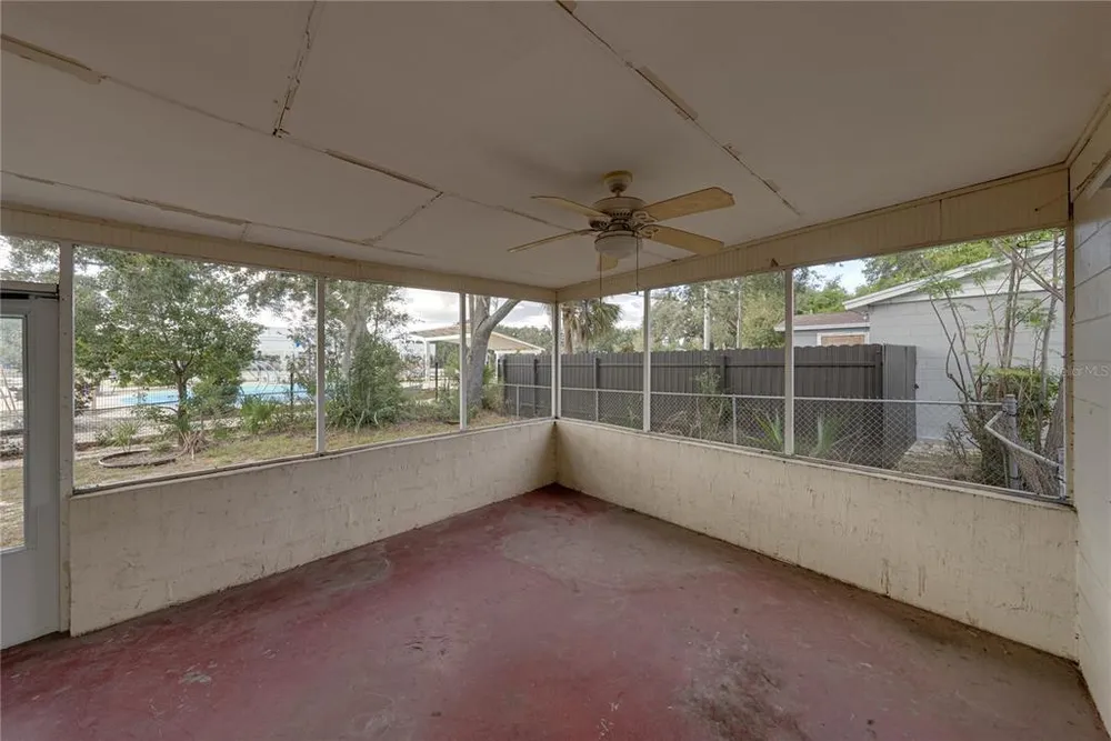 2011 9th St NE, Winter Haven, FL 33881